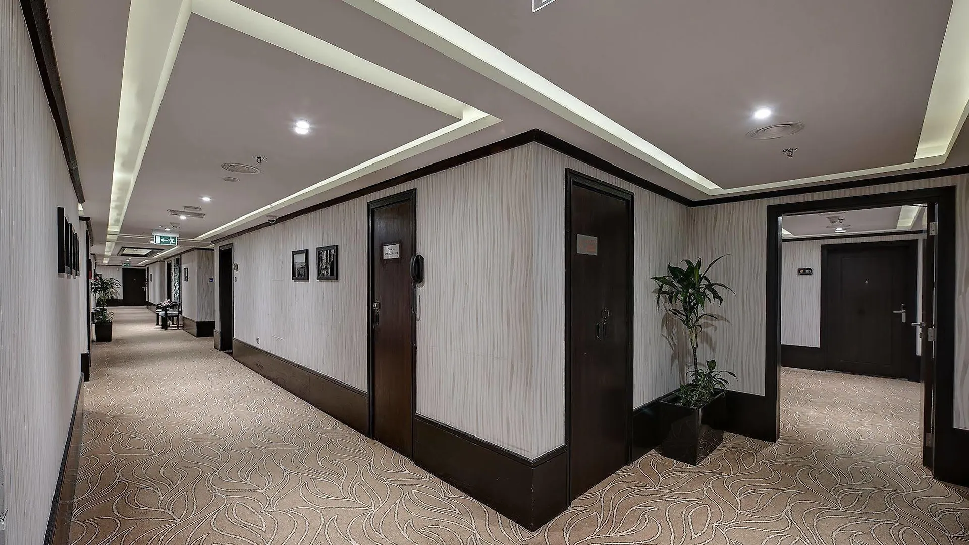 Raintree Rolla Hotel Dubaj 4*,